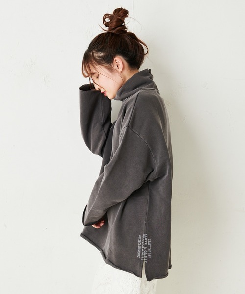 PUAL CE CIN(ピュアルセシン)の「裏毛ロゴプリントハイネックプルオーバー(Tシャツ/カットソー・レディース・ナチュラル/チャコールグレー・FREE)」の12枚目の写真
