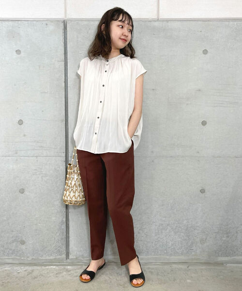 fredy emue（フレディエミュ）の「[新色追加]ストレッチツイルテーパードパンツ（その他パンツ・レディース・ブラック/ピンク/ネイビー/イエロー/ベージュ/ダークブラウン/グリーン系その他・36/40/34/38）」の19枚目の写真