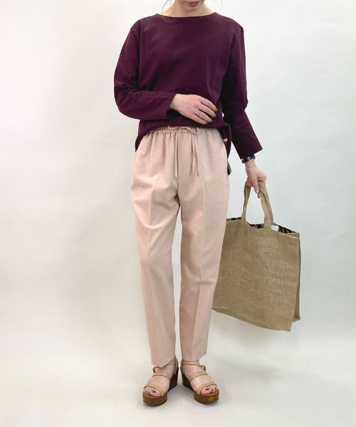 fredy emue（フレディエミュ）の「[新色追加]ストレッチツイルテーパードパンツ（その他パンツ・レディース・ブラック/ピンク/ネイビー/イエロー/ベージュ/ダークブラウン/グリーン系その他・36/40/34/38）」の22枚目の写真