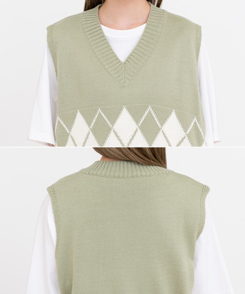 UNE MANSION（ユヌマンション）の「Vネックアーガイルニットベスト（ベスト・レディース・ブラック/オリーブ/オートミール・FREE）」の19枚目の写真