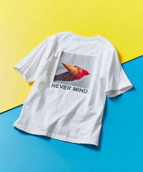 tk.TAKEO KIKUCHI（ティーケータケオキクチ）の「◆ICE CREAM PHOTOバックプリントTシャツ（ユニセックスアイテム）（Tシャツ/カットソー・メンズ・ホワイト/ライトブルー/ブラック/レモンイエロー/ライトグリーン系・01/02/03）」の2枚目の写真