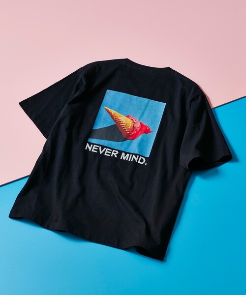 tk.TAKEO KIKUCHI（ティーケータケオキクチ）の「◆ICE CREAM PHOTOバックプリントTシャツ（ユニセックスアイテム）（Tシャツ/カットソー・メンズ・ホワイト/ライトブルー/ブラック/レモンイエロー/ライトグリーン系・01/02/03）」の3枚目の写真