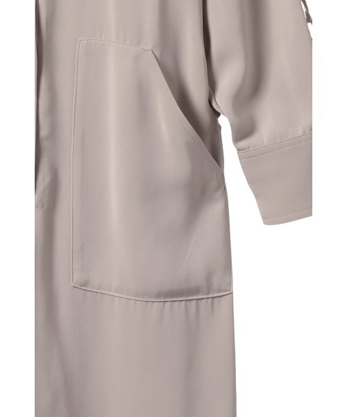 AMERICAN RAG CIE（アメリカンラグシー）の「サテンオールインワン（つなぎ/オールインワン・レディース・カーキ/グレイッシュベージュ・FREE）」の7枚目の写真