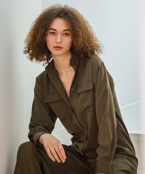 AMERICAN RAG CIE（アメリカンラグシー）の「サテンオールインワン（つなぎ/オールインワン・レディース・カーキ/グレイッシュベージュ・FREE）」の17枚目の写真