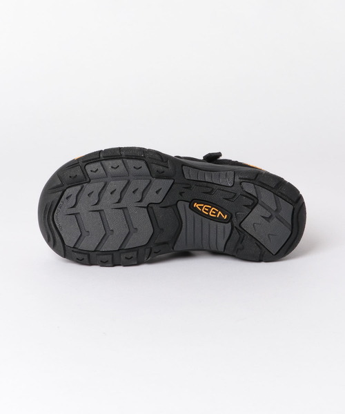 KEEN（キーン）の「KEEN　NEWPORT H2(KIDS)（サンダル・キッズ・ブラック系その他・20/18/17/18.5）」の6枚目の写真