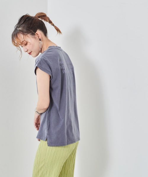 cepo(セポ)の「ピグメント ロゴバックプリントフレンチリーブTee(Tシャツ/カットソー・レディース・ベージュ/ネイビー/チャコール・M)」の18枚目の写真