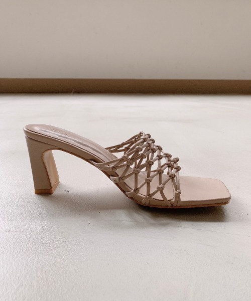 VANNIE U(ヴァニーユー)の「【S~LLサイズ展開】レザーメッシュサンダル(サンダル・レディース・ブラック/ベージュ/アイボリー・LL/S/M/L)」の21枚目の写真