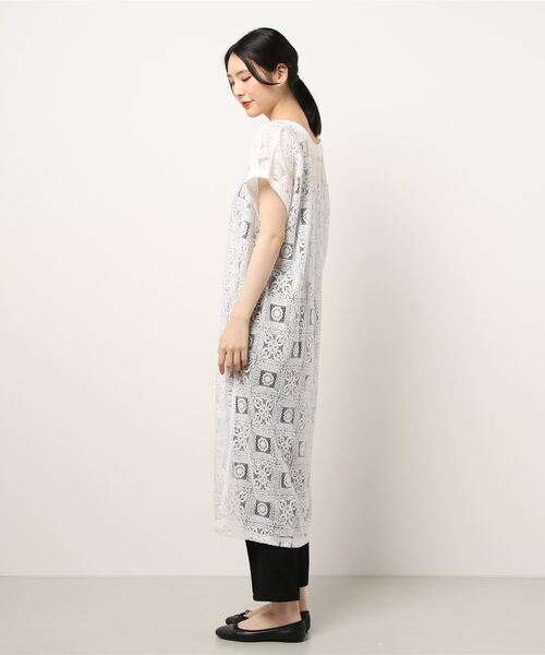 Shelly island（シェリーアイランド）の「前後2WAYタイルレースロングワンピース（ワンピース・レディース・ホワイト/ブラック・FREE）」の11枚目の写真