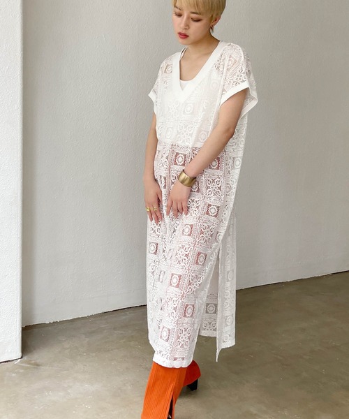 Shelly island（シェリーアイランド）の「前後2WAYタイルレースロングワンピース（ワンピース・レディース・ホワイト/ブラック・FREE）」の4枚目の写真