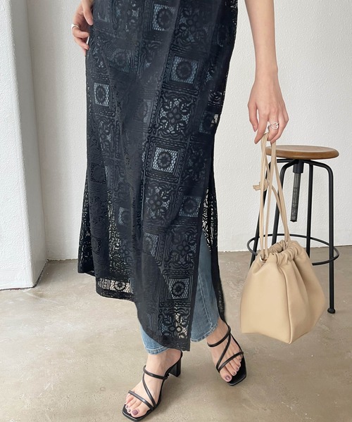 Shelly island（シェリーアイランド）の「前後2WAYタイルレースロングワンピース（ワンピース・レディース・ホワイト/ブラック・FREE）」の10枚目の写真