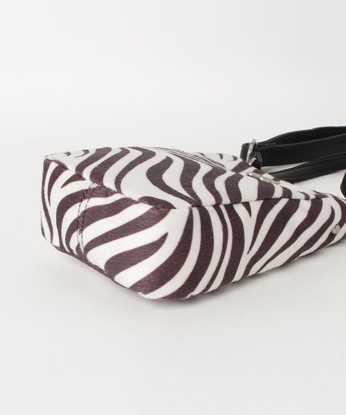 X-girl（エックスガール）の「2WAY MINI SHOULDER BAG（ショルダーバッグ・レディース・ホワイト/ブラック/ベージュ・ONE SIZE）」の18枚目の写真