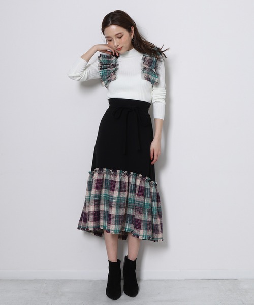 Re.Verofonna（ヴェロフォンナ）の「ツイードフリルリブプルオーバー  