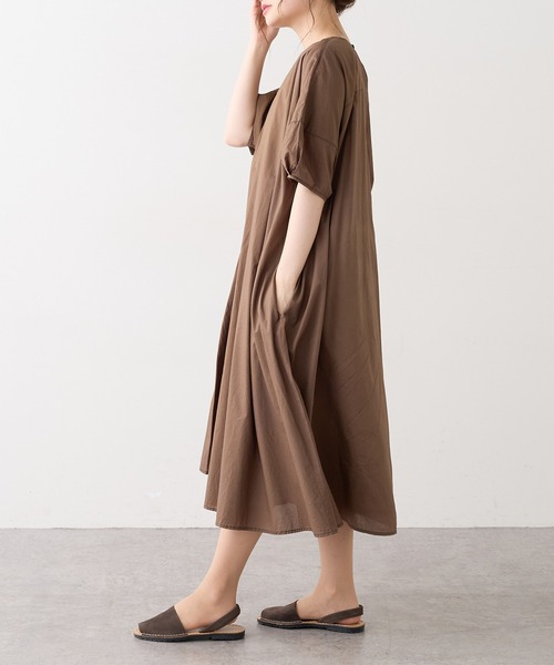 PUAL CE CIN（ピュアルセシン）の「タイプライター配色ステッチワンピース（ワンピース・レディース・ブラウン/イエロー/アイボリー/スミクロ・FREE）」の12枚目の写真