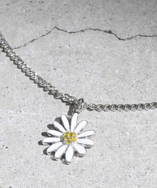 JOHN'S CLOSET(ジョンズクローゼット)の「【40】チャームネックレス(ネックレス・レディース・その他6/その他17/その他28/その他9/その他20/その他31/その他7/その他18/その他30/その他3/その他14/その他25/その他4/その他15/その他27/その他2/その他13/その他24/その他1/その他12/その他23/その他10/その他21・FREE)」の2枚目の写真