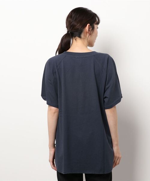 Samansa Mos2（サマンサ モスモス）の「【YALE UNIV．】ミニロゴ刺繍Tシャツ（Tシャツ/カットソー・レディース・ネイビー/カーキ/イエロー/キナリ・ﾌﾘ-）」の6枚目の写真