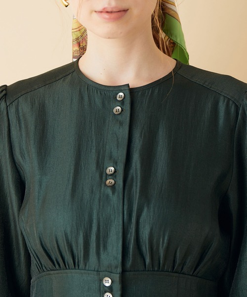 MADEMOISELLE ROPE'（マドモアゼル ロペ）の「ウエストシェイプメタリックワンピース（ワンピース・レディース・ベージュ/グリーン・38）」の11枚目の写真