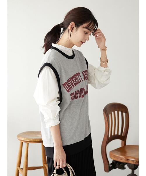 SEVENDAYS=SUNDAY（セブンデイズサンデイ）の「ミニ裏毛カレッジプリントベスト　＊（ベスト・レディース・アイボリー/モカ/グレー系その他・MEDIUM/LARGE）」の9枚目の写真