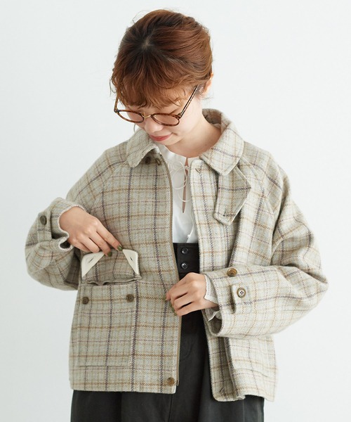 chambre de charme(シャンブルドゥシャーム)の「cdc リサイクルウール先染め ショートブルゾン(ブルゾン・レディース・クリーム/チョコ・FREE)」の18枚目の写真