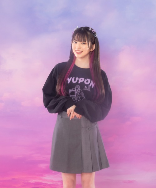 .KOM(ドットコム)の「【 .KOM ×ゆーぽん SPECIAL COLLABORATION 】 プリーツスカート(スカート・レディース・ブラック/グレー・FREE)」の7枚目の写真