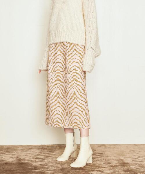 AEWEN MATOPH(イウエン マトフ)の「<AEWEN MATOPH(イウエン マトフ)>ゼブラ/ジャカード セミタイトスカート(スカート・レディース・ベージュ・36/34/38)」の1枚目の写真