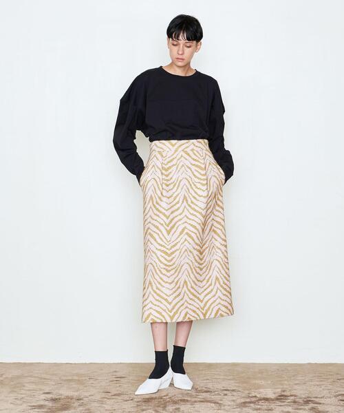 AEWEN MATOPH(イウエン マトフ)の「<AEWEN MATOPH(イウエン マトフ)>ゼブラ/ジャカード セミタイトスカート(スカート・レディース・ベージュ・36/34/38)」の4枚目の写真
