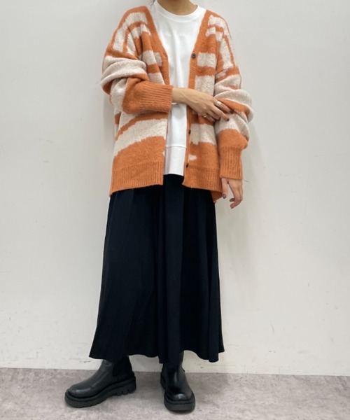 BONbazaar（ボンバザール）の「表面起毛ゼブラ柄ジャガードカーディガン（カーディガン/ボレロ・レディース・ブラック/オレンジ・FREE）」の5枚目の写真