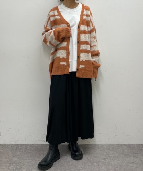 BONbazaar（ボンバザール）の「表面起毛ゼブラ柄ジャガードカーディガン（カーディガン/ボレロ・レディース・ブラック/オレンジ・FREE）」の10枚目の写真