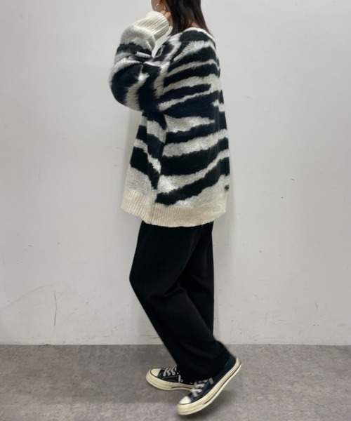 BONbazaar（ボンバザール）の「表面起毛ゼブラ柄ジャガードカーディガン（カーディガン/ボレロ・レディース・ブラック/オレンジ・FREE）」の21枚目の写真