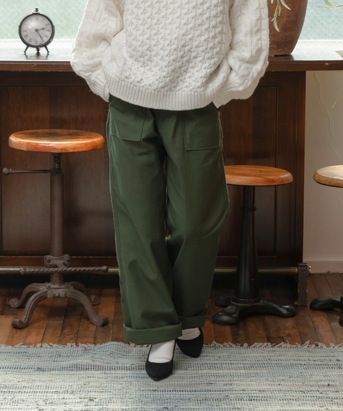 MUHET（ミュエータ）の「ミリタリーベイカーパンツ（カーゴパンツ・レディース・ブラック/カーキ・SMALL/MEDIUM/LARGE）」の2枚目の写真