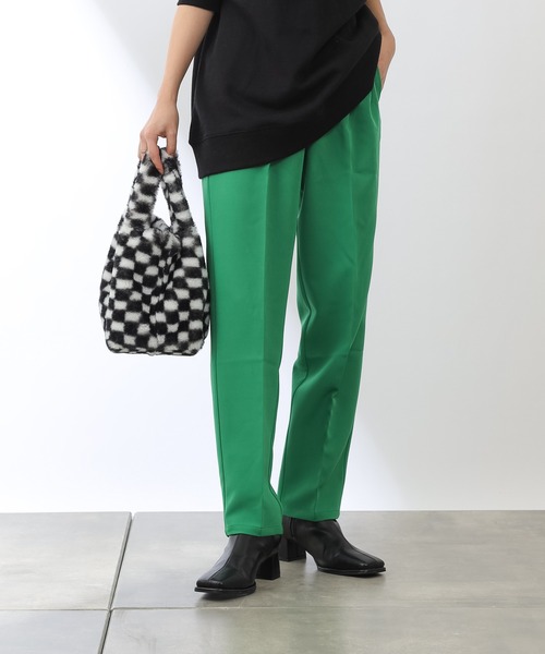 COLONY 2139（コロニートゥーワンスリーナイン）の「ストレッチイージーケアパンツ(テーパード2)（その他パンツ・レディース・ブラック/ブルー/グリーン/モカ・SMALL/MEDIUM/LARGE）」の17枚目の写真