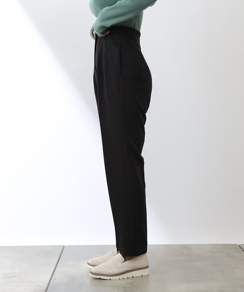 COLONY 2139（コロニートゥーワンスリーナイン）の「ストレッチイージーケアパンツ(テーパード2)（その他パンツ・レディース・ブラック/ブルー/グリーン/モカ・SMALL/MEDIUM/LARGE）」の8枚目の写真