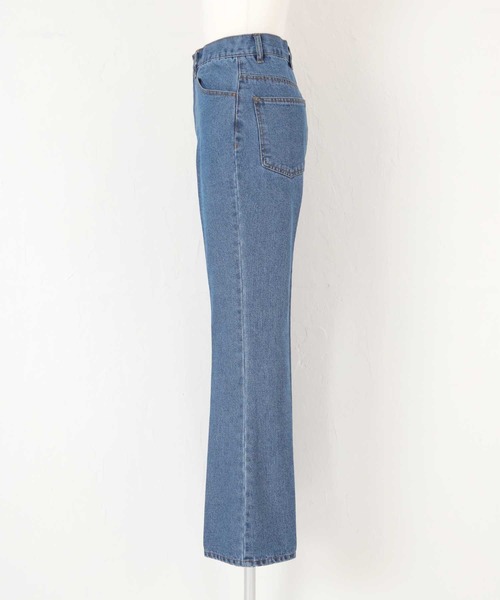 titivate(ティティベイト)の「センタープレスブーツカットデニムパンツ(デニムパンツ・レディース・ライトブルー/ブルー/ブラック/インディゴブルー・S/M/L)」の18枚目の写真