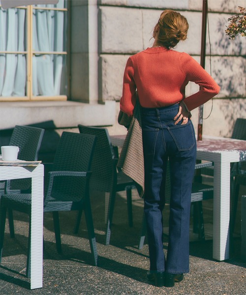 titivate(ティティベイト)の「センタープレスブーツカットデニムパンツ(デニムパンツ・レディース・ライトブルー/ブルー/ブラック/インディゴブルー・S/M/L)」の10枚目の写真