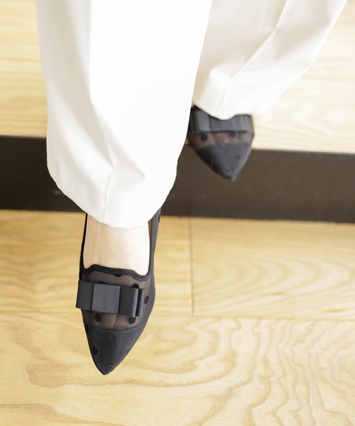 SESTO(セスト)の「ドットチュールのリボン付きローヒールパンプス(パンプス・レディース・ブラック・24.5cm/23.0cm/24.0cm/23.5cm/25.0cm/22.5cm)」の14枚目の写真