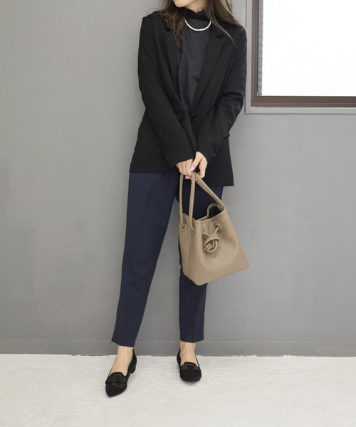 SESTO(セスト)の「ドットチュールのリボン付きローヒールパンプス(パンプス・レディース・ブラック・24.5cm/23.0cm/24.0cm/23.5cm/25.0cm/22.5cm)」の20枚目の写真