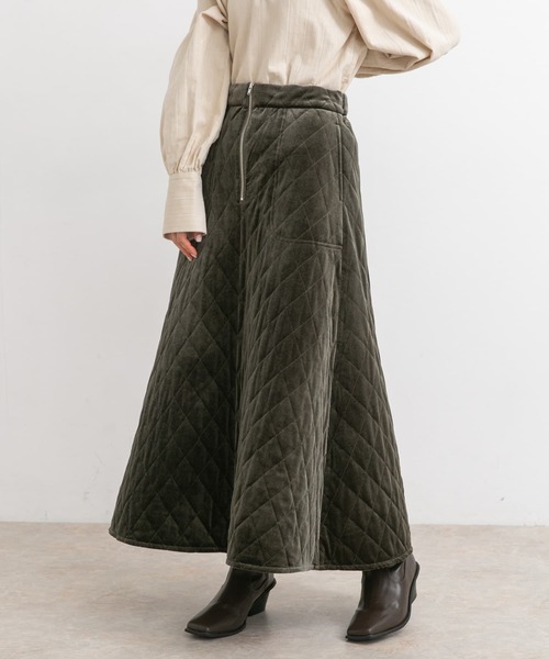 KBF（ケイビーエフ）の「ベロアキルティングフレアスカート（スカート・レディース・カーキ/ベージュ/ブラック・ONE）」の16枚目の写真