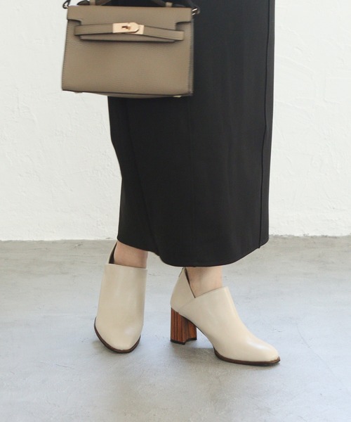 grandfleur（グランドフルール）の「本革ピースのスクエアトゥ/ウッドヒールブーティー（パンプス・レディース・ブラック/アイボリー・M/L/LL/3L/S）」の10枚目の写真