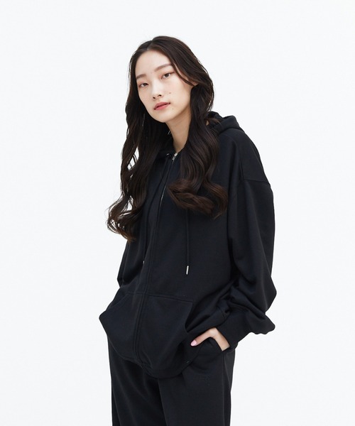 17HR(セブンティーンアワーズ)の「ロゴジップパーカー【セットアップ可】(パーカー・レディース・ライトグレー/ブラック・FREE)」の4枚目の写真