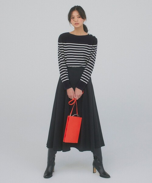 J.PRESS(ジェイプレス)の「【洗える】KATE パネルボーダー ボートネック ニット(ニット/セーター・レディース・ホワイト系1/ネイビー系1/ふじ色系1・MEDIUM/LARGE)」の4枚目の写真