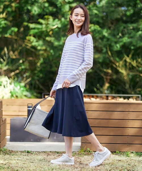 J.PRESS(ジェイプレス)の「【洗える】KATE パネルボーダー ボートネック ニット(ニット/セーター・レディース・ホワイト系1/ネイビー系1/ふじ色系1・MEDIUM/LARGE)」の6枚目の写真