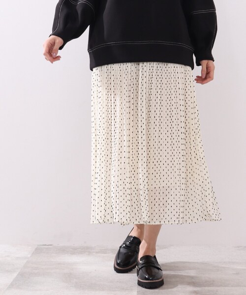 DRESKIP(ドレスキップ)の「◆ドビードットプリーツスカート(スカート・レディース・ブラック/オフホワイト/ライトグリーン・02/03/04)」の2枚目の写真