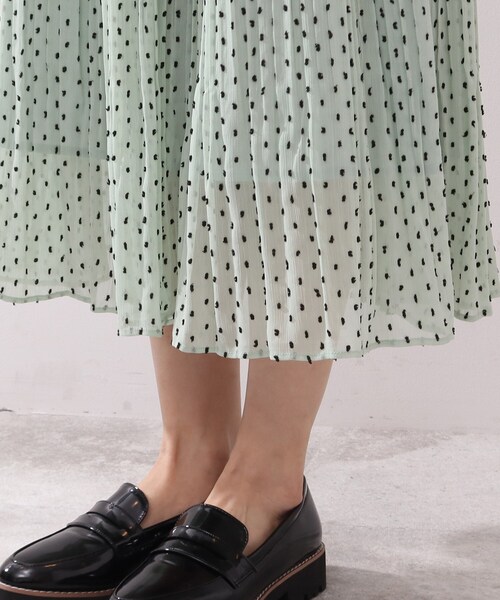 DRESKIP(ドレスキップ)の「◆ドビードットプリーツスカート(スカート・レディース・ブラック/オフホワイト/ライトグリーン・02/03/04)」の8枚目の写真