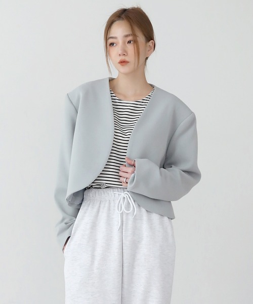 UNE MANSION（ユヌマンション）の「[UNE] ノーカラークロップドジャケット（ノーカラージャケット・レディース・ブラック/ブルー/アイボリー・FREE）」の20枚目の写真