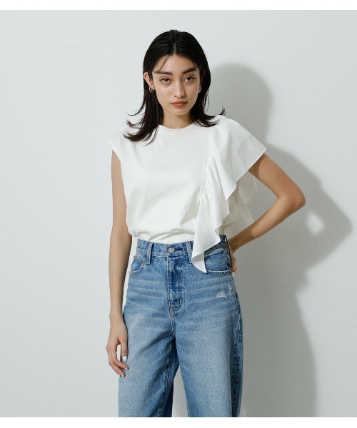 AZUL by moussy（アズールバイマウジー）の「ASYMMETRY FRILL TOPS/アシメトリーフリルトップス（シャツ/ブラウス・レディース・ホワイト/グリーン/イエロー/ブラック・MEDIUM/SMALL）」の2枚目の写真