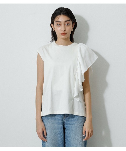 AZUL by moussy（アズールバイマウジー）の「ASYMMETRY FRILL TOPS/アシメトリーフリルトップス（シャツ/ブラウス・レディース・ホワイト/グリーン/イエロー/ブラック・MEDIUM/SMALL）」の5枚目の写真