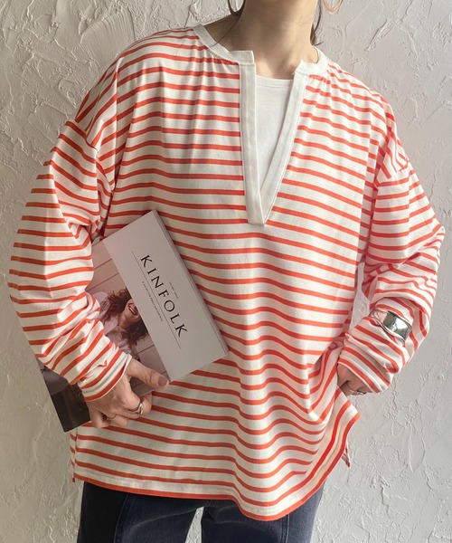 She's Closet(シーズクローゼット)の「ビッグシルエット深Vネックボーダー長袖プルオーバーロングTシャツ(Tシャツ/カットソー・レディース・ブラック/オレンジ/ブルー/グリーン/レッド・FREE)」の5枚目の写真