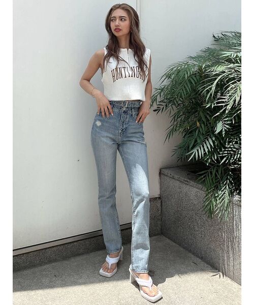 GYDA（ジェイダ）の「H/Wベルトデザインストレートデニムパンツ（デニムパンツ・レディース・ブルー/ライトブルー・X-SMALL/MEDIUM/SMALL）」の6枚目の写真