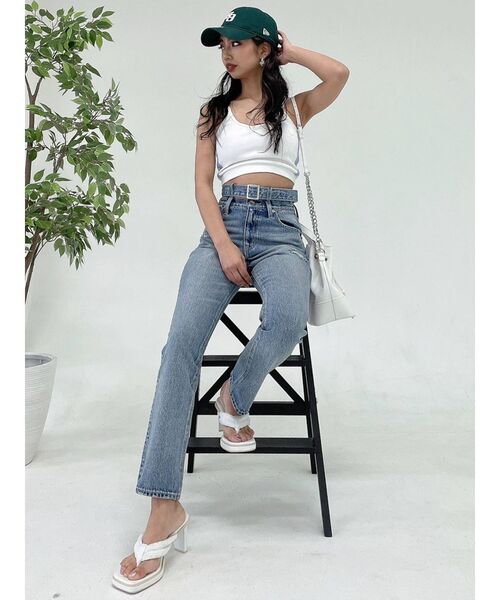 GYDA（ジェイダ）の「H/Wベルトデザインストレートデニムパンツ（デニムパンツ・レディース・ブルー/ライトブルー・X-SMALL/MEDIUM/SMALL）」の14枚目の写真