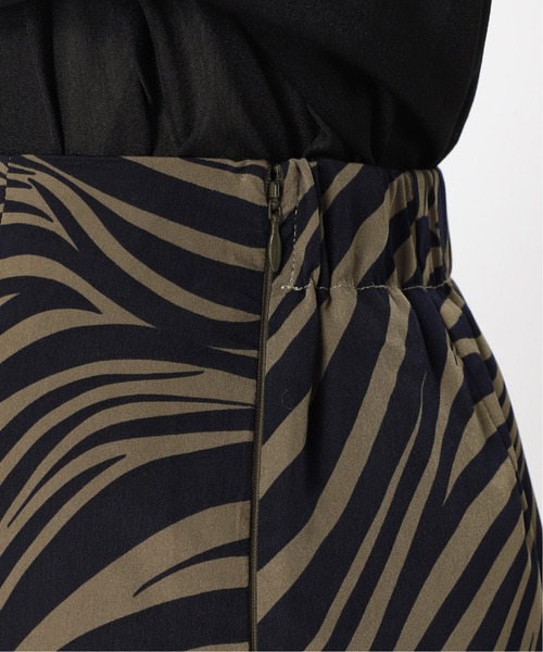 CITYSHOP(シティーショップ)の「ZEBRA PATTERN スカート(スカート・レディース・ブルー/カーキ・38/36)」の14枚目の写真