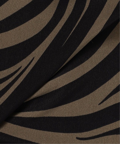 CITYSHOP(シティーショップ)の「ZEBRA PATTERN スカート(スカート・レディース・ブルー/カーキ・38/36)」の17枚目の写真